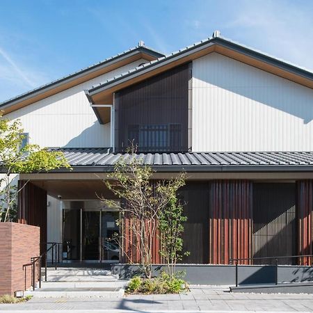 Grand Base Hakata Gofuku Aparthotel Fukuoka  Exterior photo
